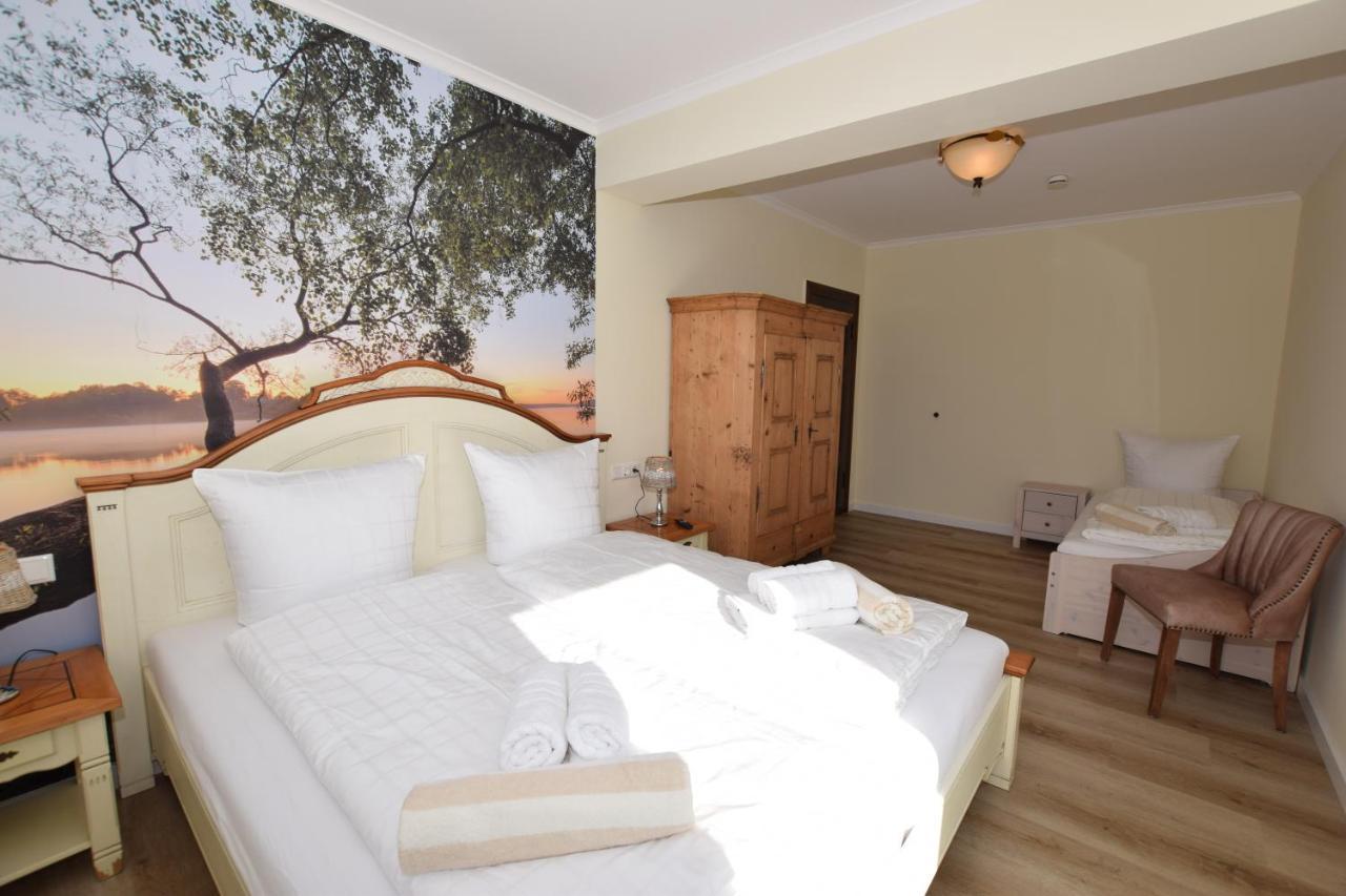 Landhaus Hideaway Mit Aussenpool, Sauna Und Kamin Bosau المظهر الخارجي الصورة