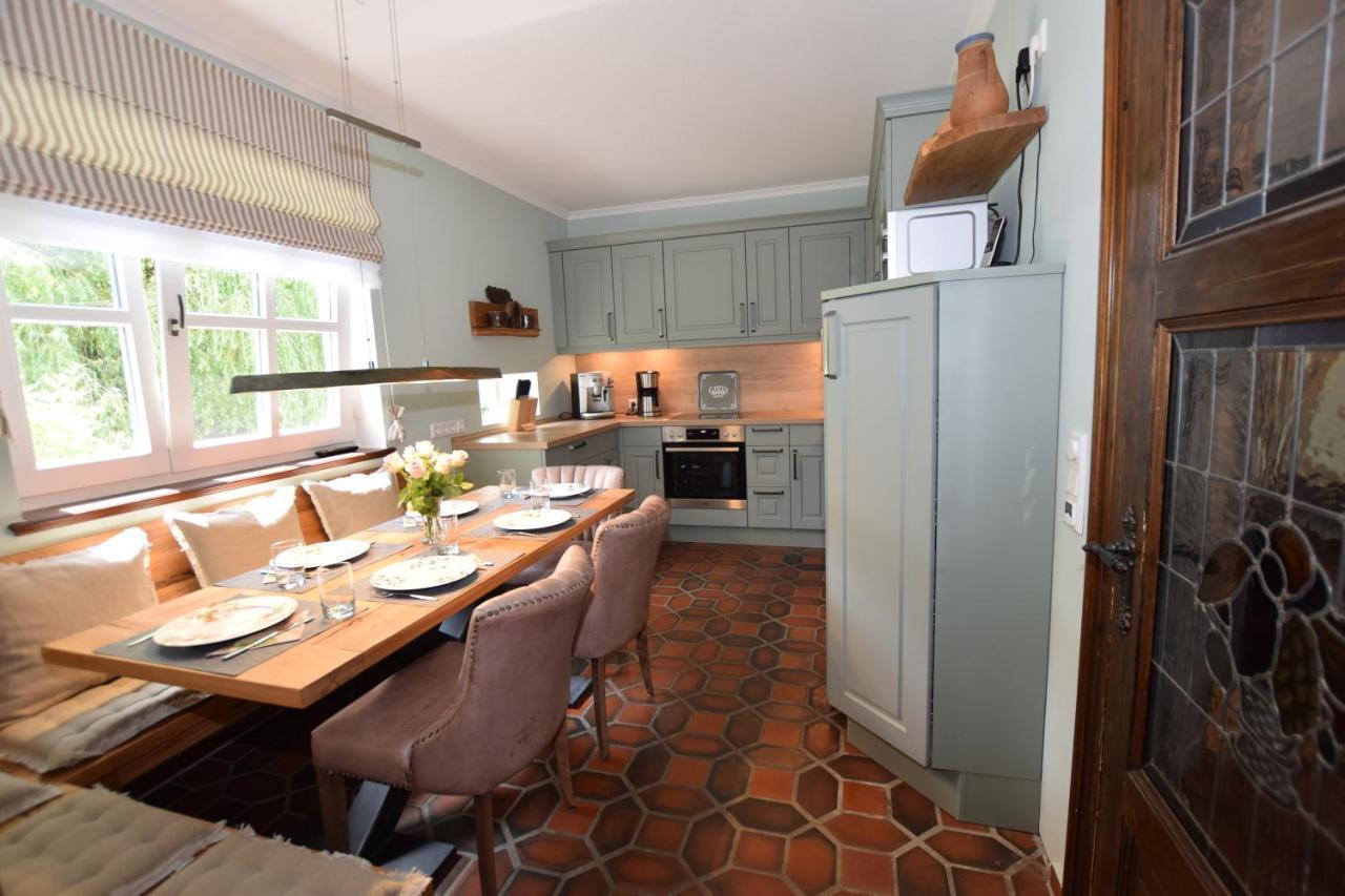Landhaus Hideaway Mit Aussenpool, Sauna Und Kamin Bosau المظهر الخارجي الصورة
