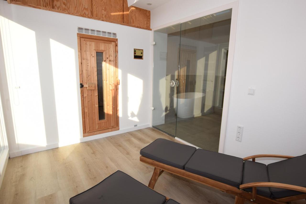 Landhaus Hideaway Mit Aussenpool, Sauna Und Kamin Bosau المظهر الخارجي الصورة